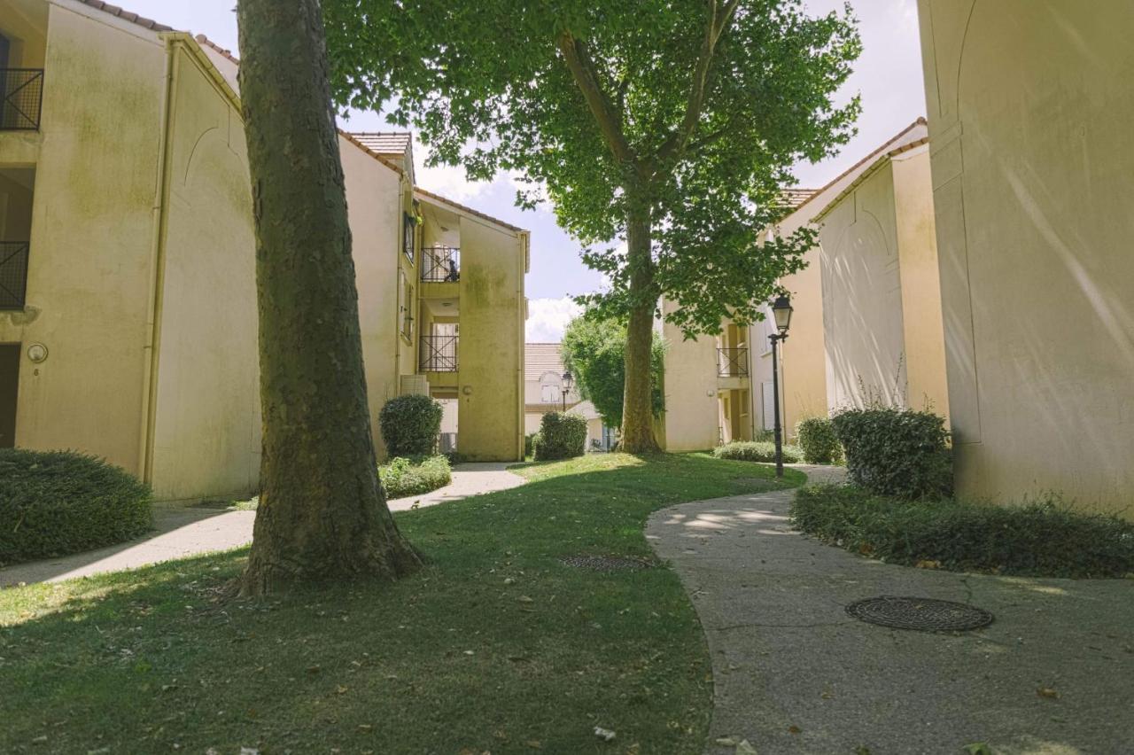 Luka'S Charming Apartment Near Disneyland Magny-le-Hongre Exteriör bild